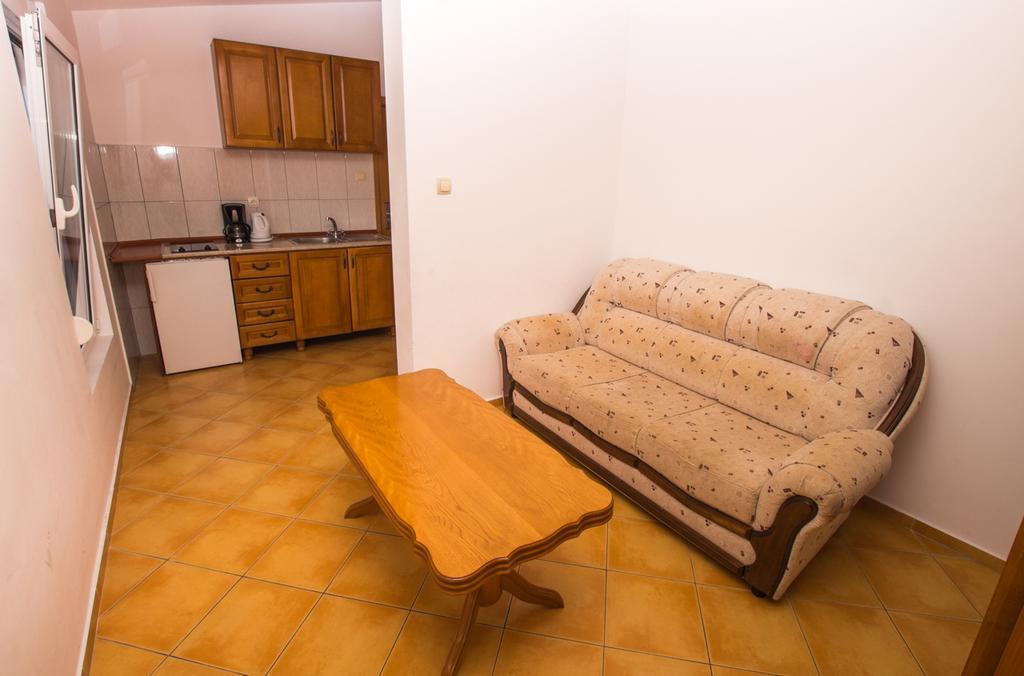 Apartments De Lara Utjeha Exterior photo